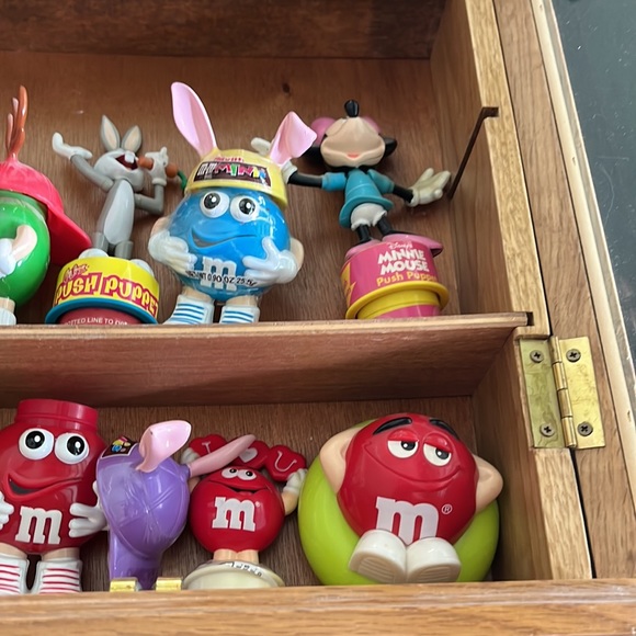 20 Toy M&M Figures with Oak Cabinet - Picture 5 of 6